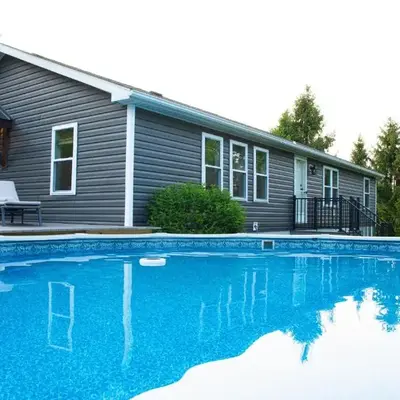 Maple Retreat with Big Pool