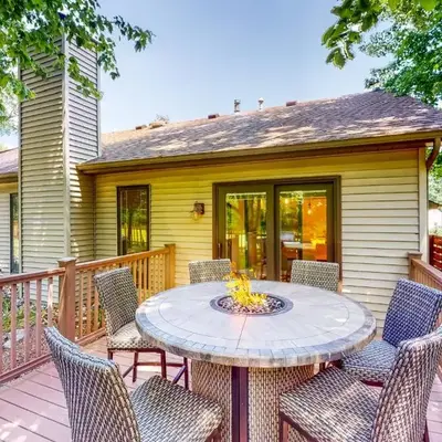Dog-Friendly Yard! Family Retreat in Fort Wayne