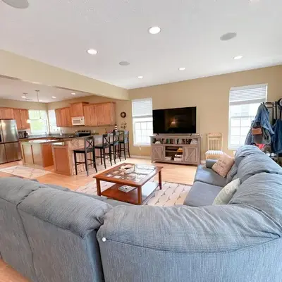 5 Bedroom Home in Old Homestead II