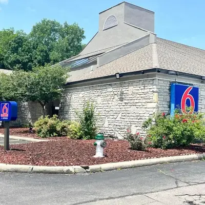 Studio 6 Suites Dayton OH Englewood