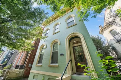a home in the nob hill neighborhood of san francisco at City Escape 2BR Steps to TQL near OTR and Downtown in Cincinnati