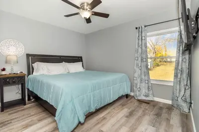Gallery image of New renovated single-family home built in 1999 in Middletown