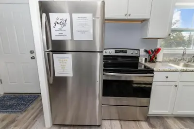 Gallery image of New renovated single-family home built in 1999 in Middletown