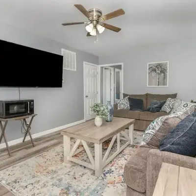 New renovated single-family home built in 1999