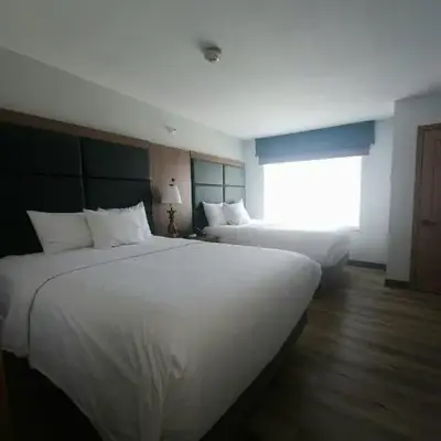 Wingate Suites by Wyndham Youngstown - Austintown