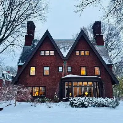 Luxurious Mansion for Large Groups