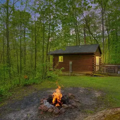 Blue Rose Cabins - Cupids Cabin