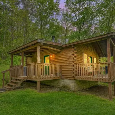 Blue Rose Cabins - Rosebud Cabin