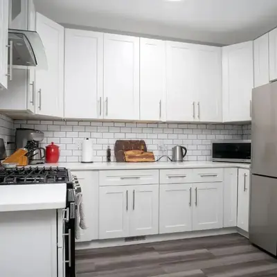 Beautiful 4 Bedroom House Near Downtown Columbus with Garage Parking and Backyard