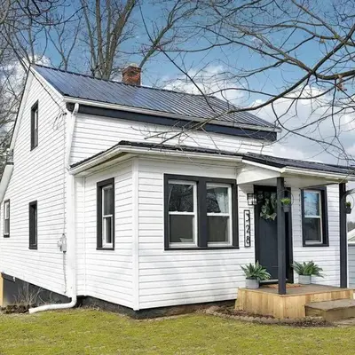 The Towpath Retreat-A Cozy Farmhouse Stay