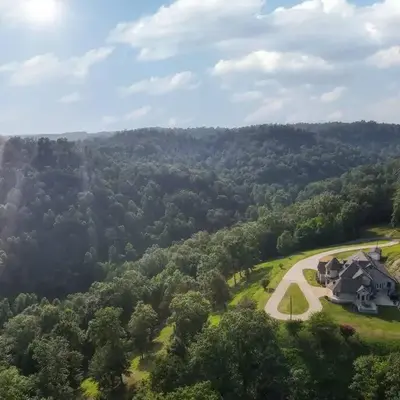 Hidden Acres Escape-A Bluegrass Retreat