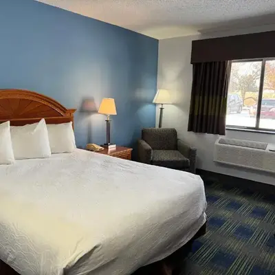 South Ridge Inn