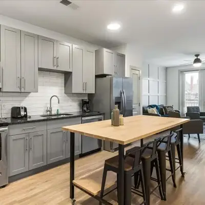 2 Stylish apartments near shops and entertainment