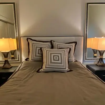Strongback Suite 207