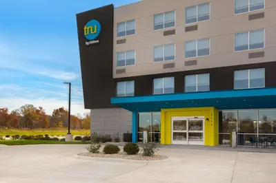 a building with a ups sign in front of it at Tru By Hilton Anderson in Anderson