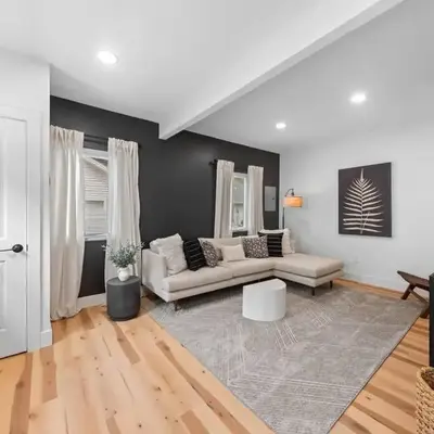 Charming Home in Cleveland 3219
