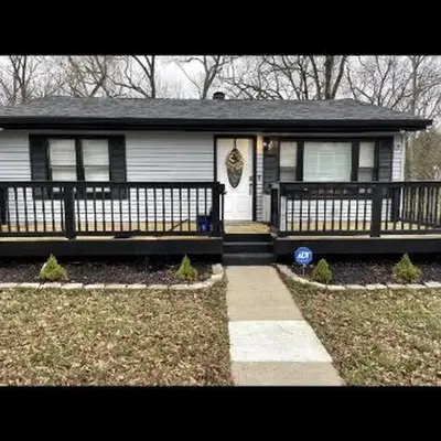 Very affordable Spacious private urban oasis