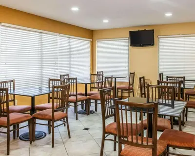 Gallery image of Quality Inn & Suites Shelbyville I-74 in Shelbyville