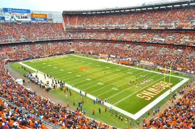 an aerial view of a football game in a stadium at Stylish King Bed, 2BDRM, 1 Mile to DTWN, Game Room in Cleveland