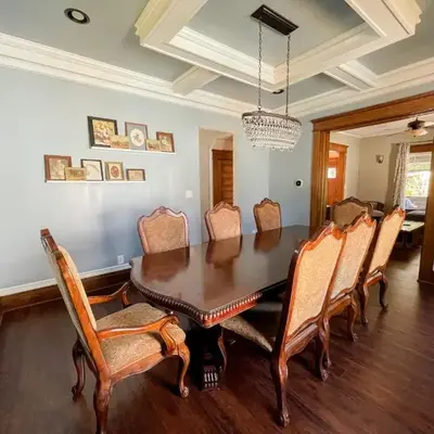 4BR-Beautiful Historic Home