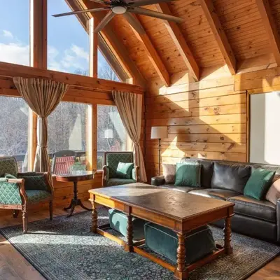 Sweet Pines Cabin - Sleeps up to 8