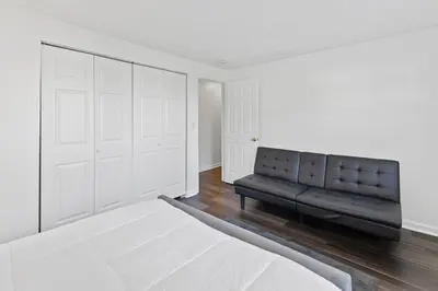 Gallery image of Crystal Ethan Lodge - 5 Bedroom Home in Cincinnati