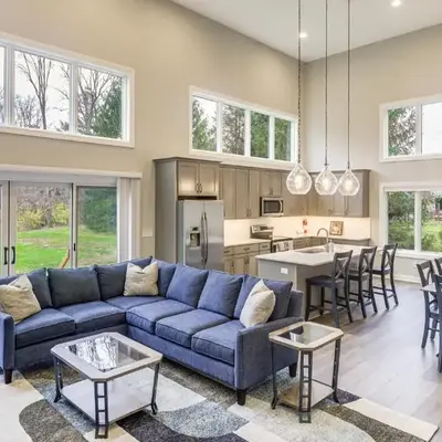 24 Mi to Cincinnati Newly Built Bethel Home!