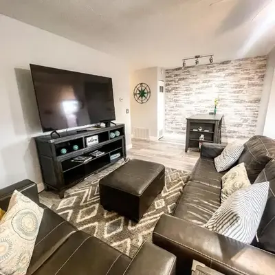 Modern Condo Central Huron Boat Basin Area