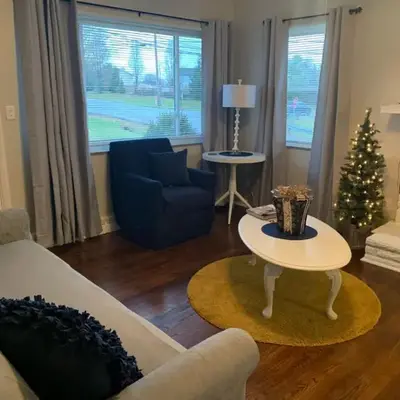 Lovely Retreat Backyard With Deck and entertain room