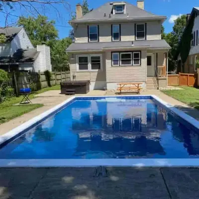 Main Street Oasis Pool and Hot Tub Sleeps 8