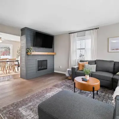 Vermilion Retreat with Game Room