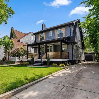Charming 3BR Home - Close to CLE Clinic