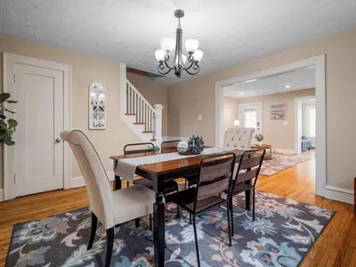 a dining room with a table and chairs at Cleveland 3 Bedroom, 10 Mins to Downtown in Cleveland