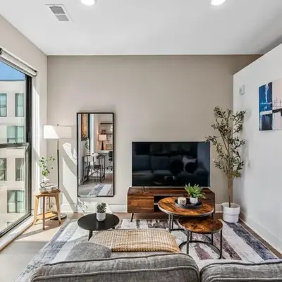OTR 1 Bed Suite Free Parking Gym Pool Clubroom