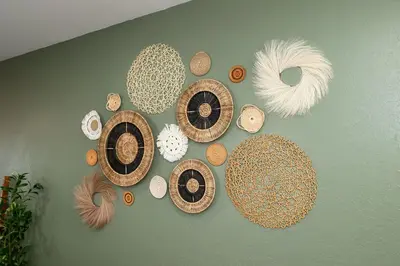 a bunch of hats hanging on a wall at Meadow View BNB in Lima