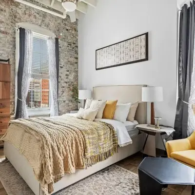 Downtown Free Parking Garage - 5 min walk OTR