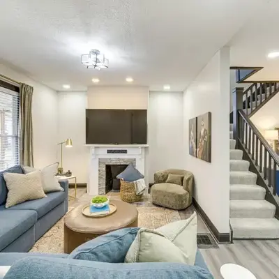 4 Mi to Dtwn Modern Retreat with Yard in Cleveland