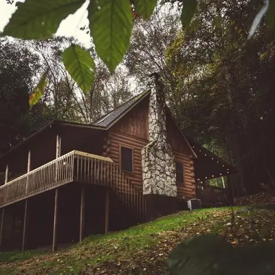 Pine Creek - by The Chalets