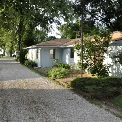 Idyllic Beachfront Vacation Rental on the Shores of Lake Erie in Northern Ohio