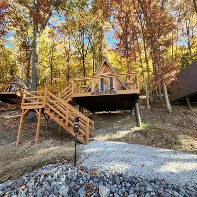 Lovely Rural Cabin Nestled Among Nature by Tappan Lake in Ohio