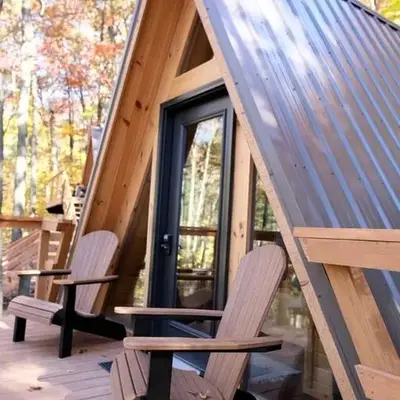 Cozy Tree Cabin with Wonderful Views from the Deck by Tappan Lake in Ohio