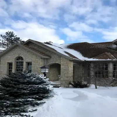 Enchanting Vacation Rental with a Private Fishing Stream in Sandusky