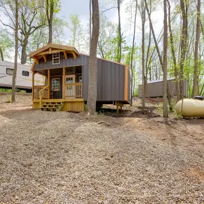 Cabin with Trail Access to Mohican River