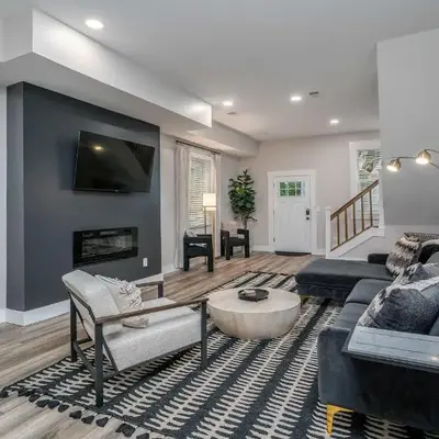 Lee Street Lodge - Minutes from DT