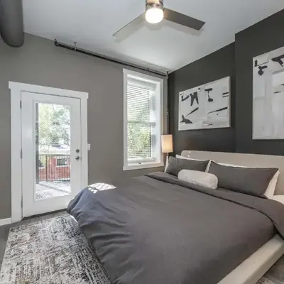 Queen City Views 3 Chic 2 BDR