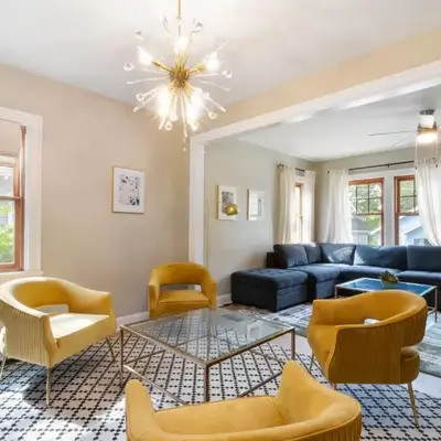 Spacious 3 bed 2 and a half bath 2pk spot