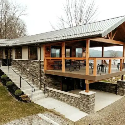 Pet-Friendly Tree Cabin by Tappan Lake with Lofted Space in Ohio