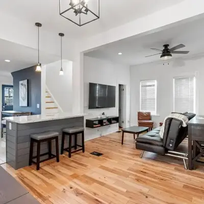 HydePark Abode Two 1st flr bedrms