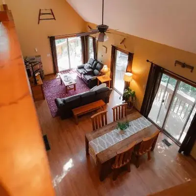 Cheerful Two Bdrm Cabin with Hot Tub & Pet Friendly