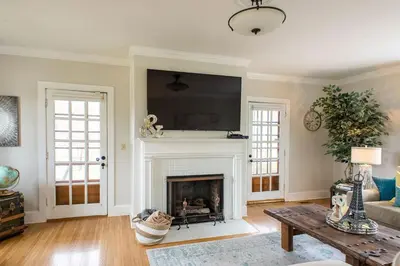 Gallery image of The Wildflower House Yellow Springs AND Pet Friendly